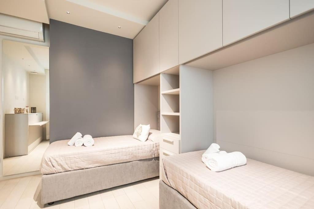 Appartamento New Modern Seaside House With Garage