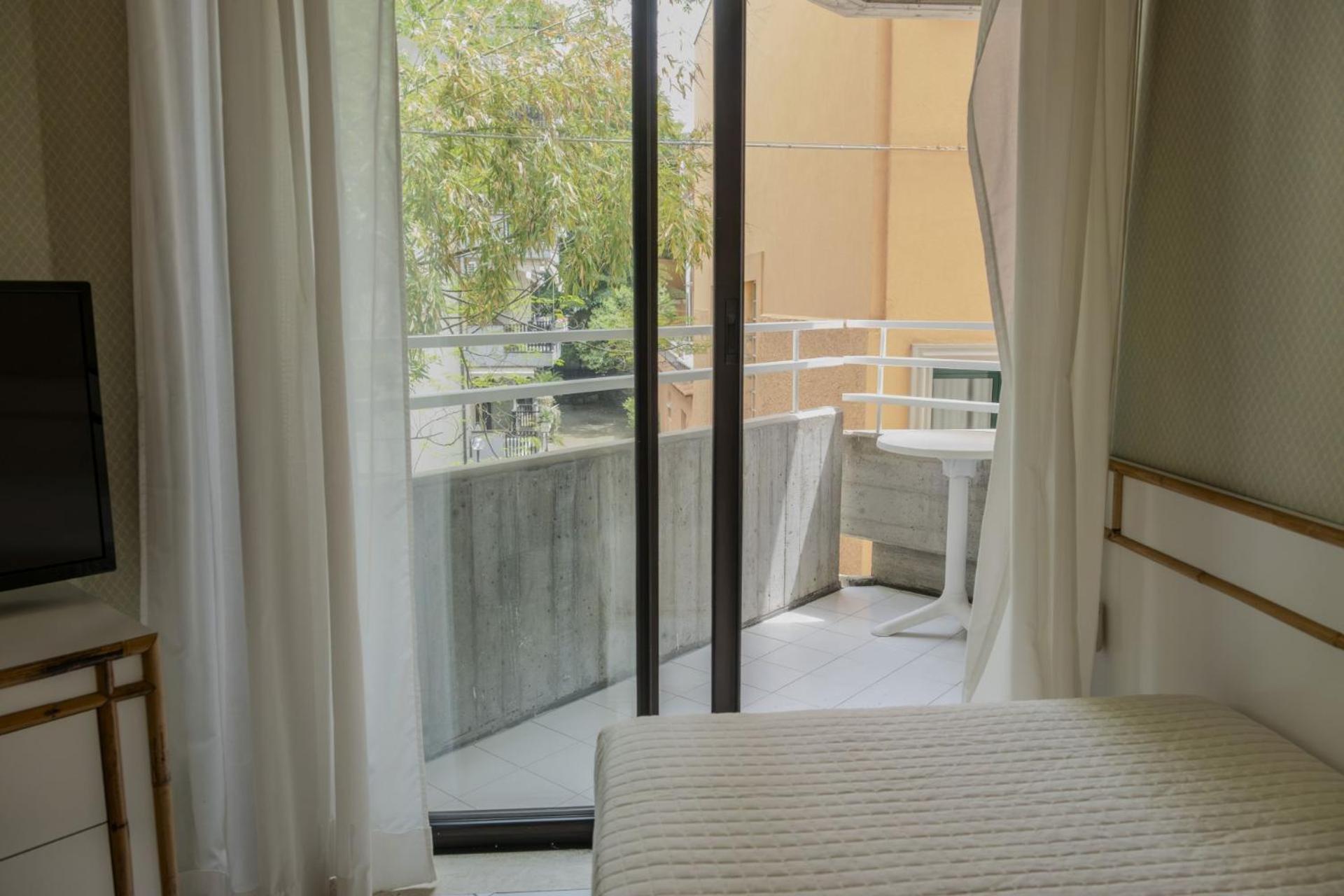 Hotel President - Vintage In Centro Riccione