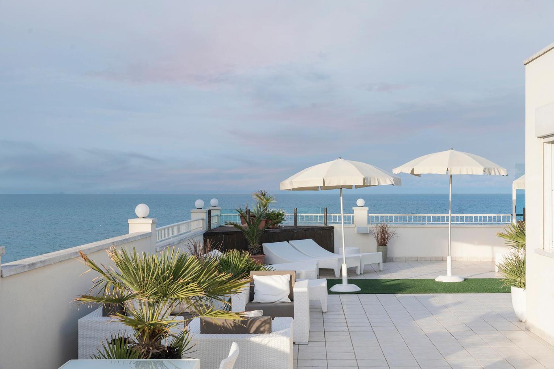 Hotel Ca' Bianca Riccione
