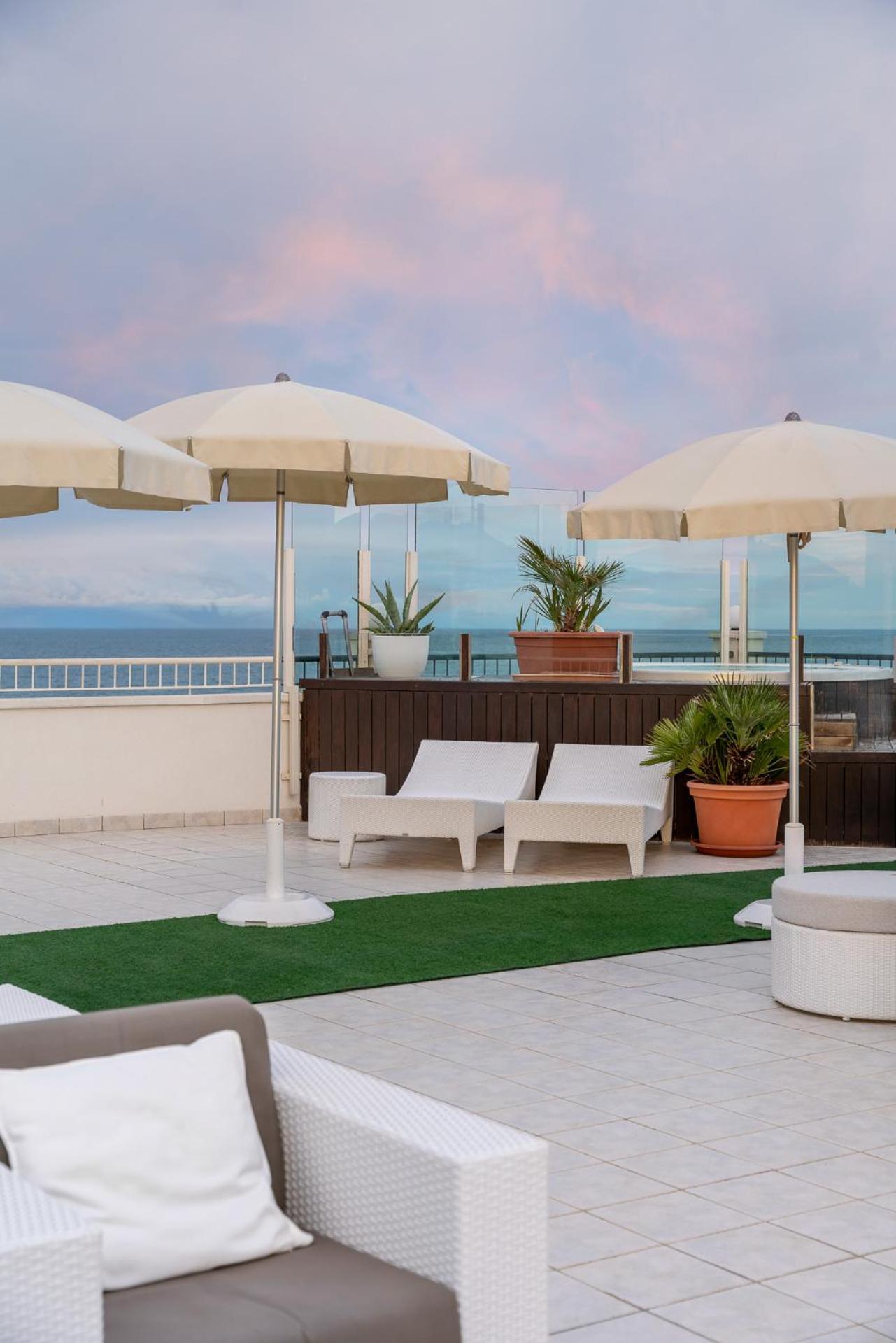 Hotel Ca' Bianca Riccione