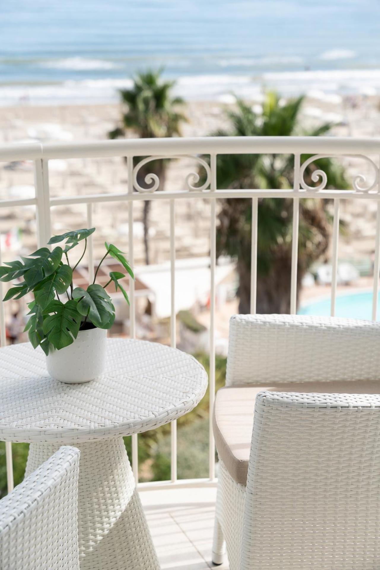 Ca' Bianca Hotel