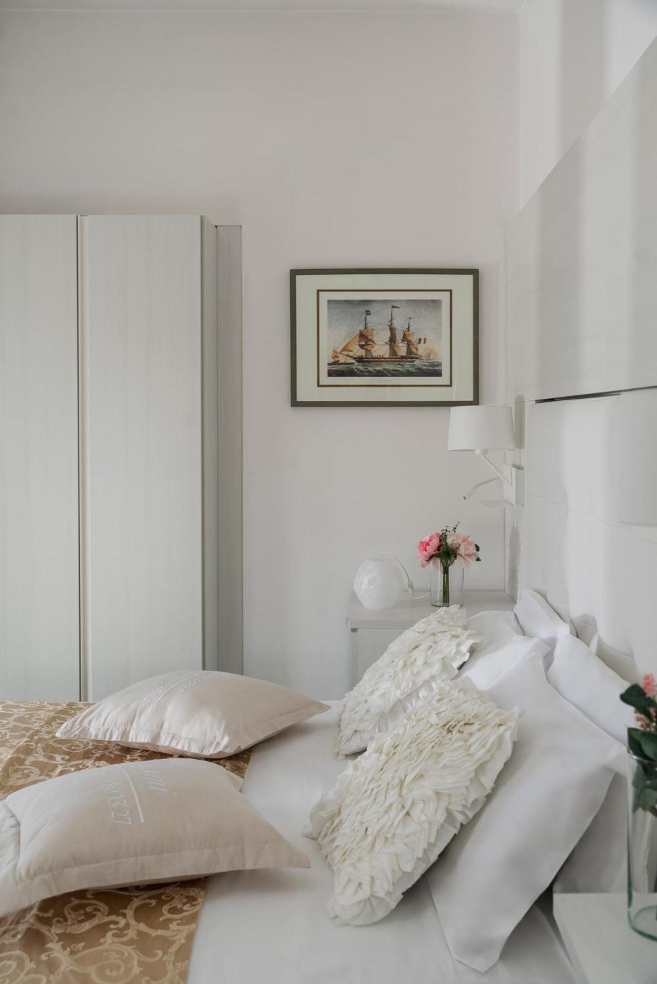Ca' Bianca Hotel 3*