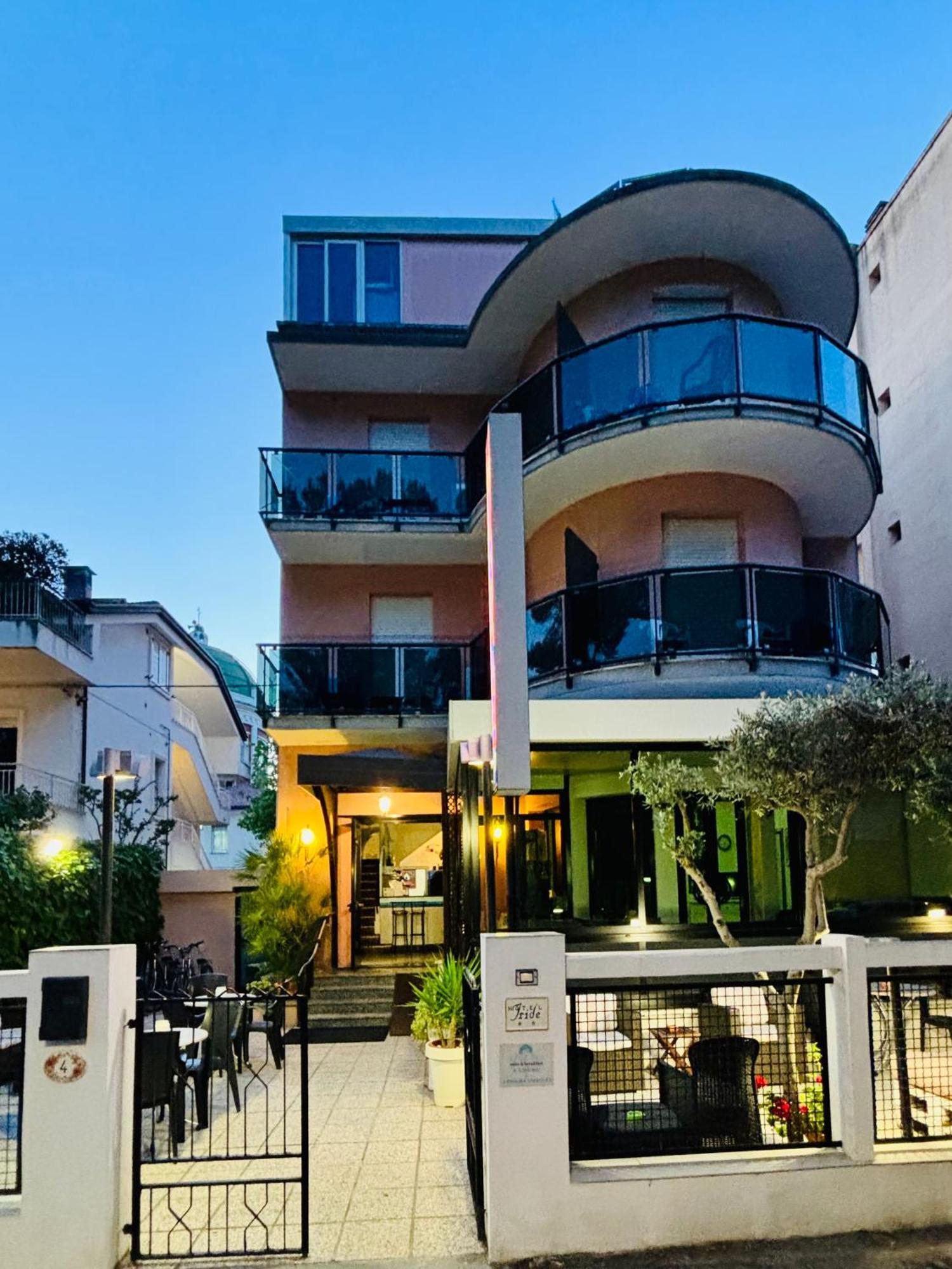 Iride Suite, Breakfast&brunch - Ideale Per Famiglie E Coppie 2* Riccione