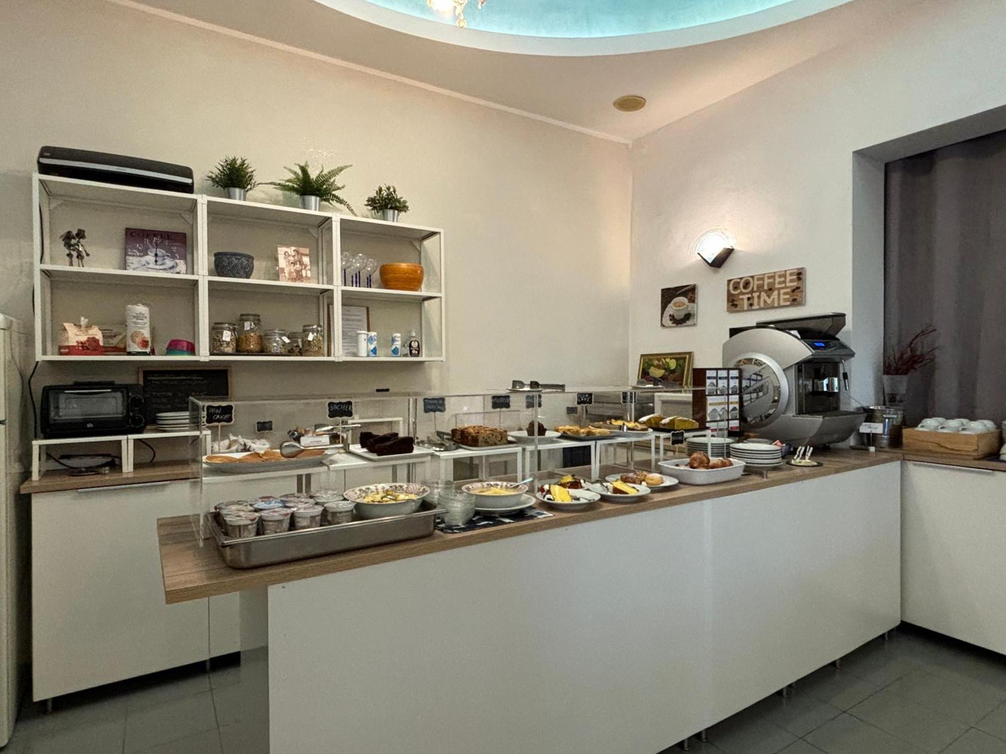 Iride Suite, Breakfast&brunch - Ideale Per Famiglie E Coppie Riccione