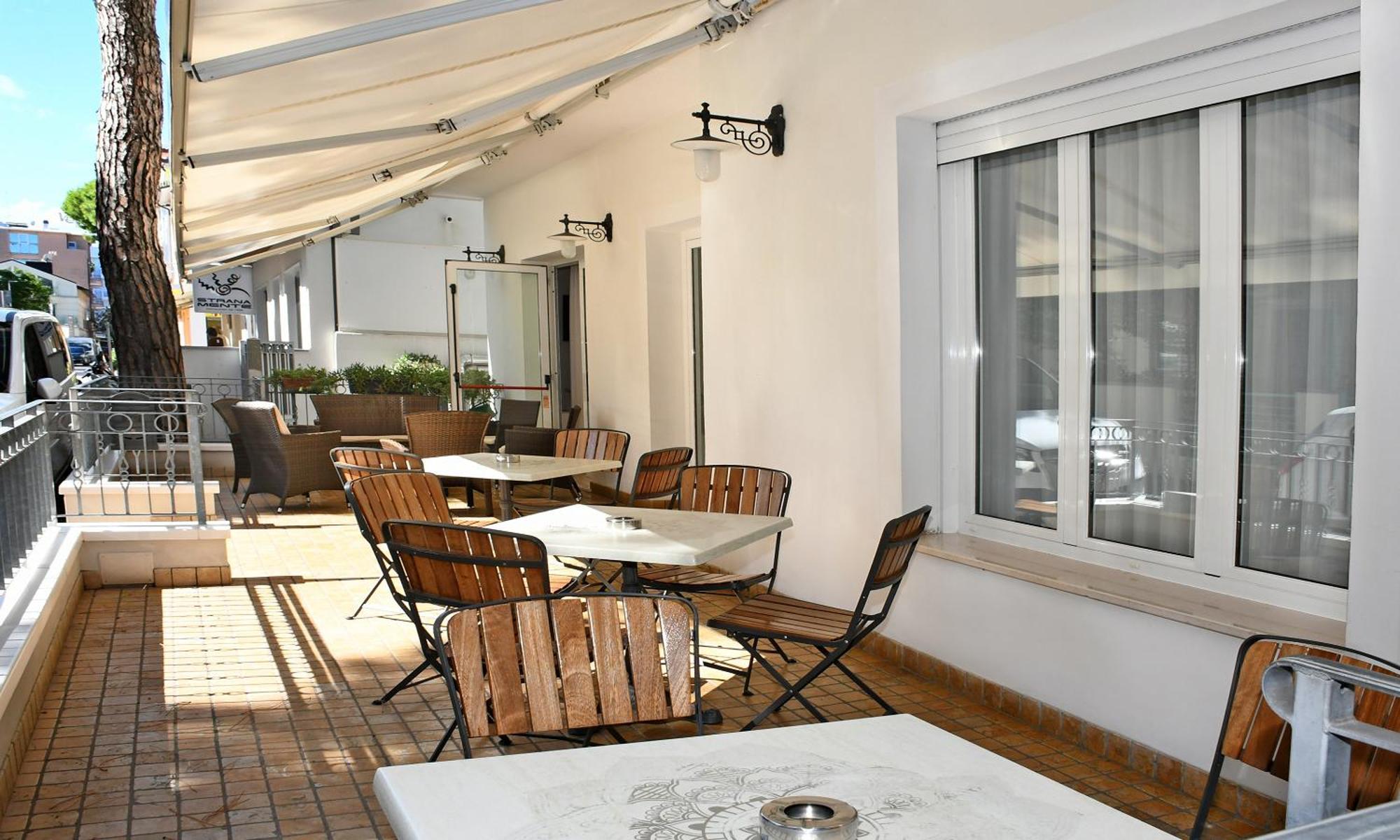 Edera - In Pieno Centro A Pochi Passi Dal Mare Riccione