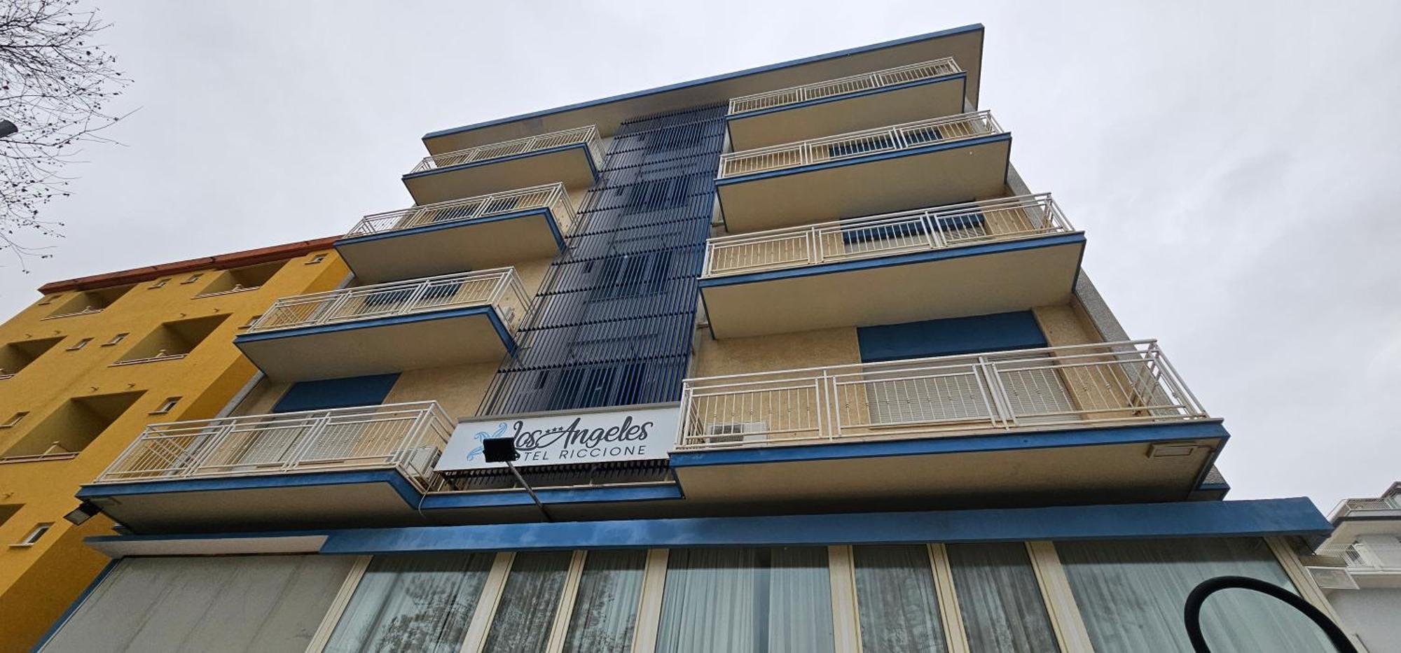 Angeles - Fronte Mare Hotel 3*