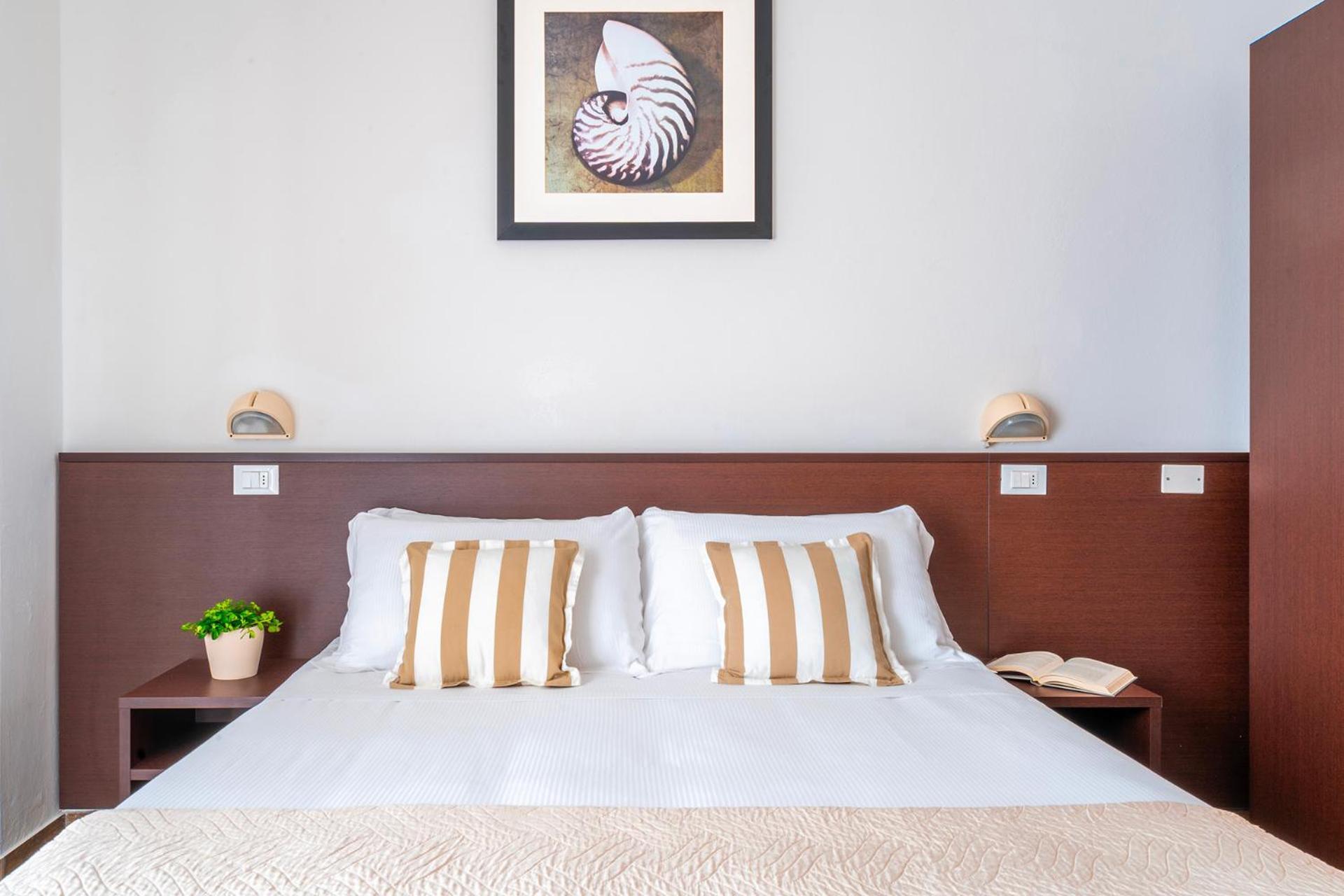 Carmen Hotel