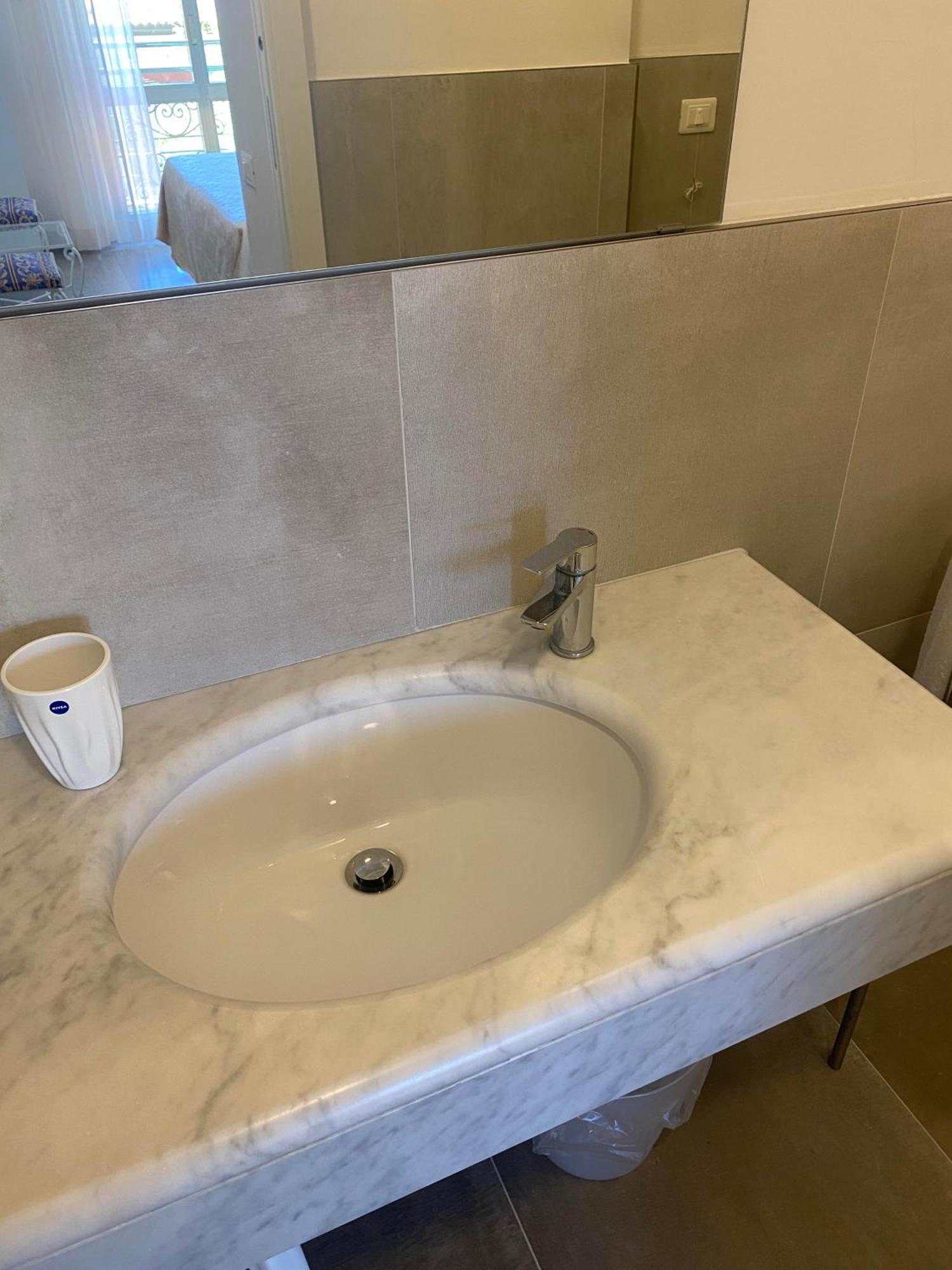 Paris Hotel 3*
