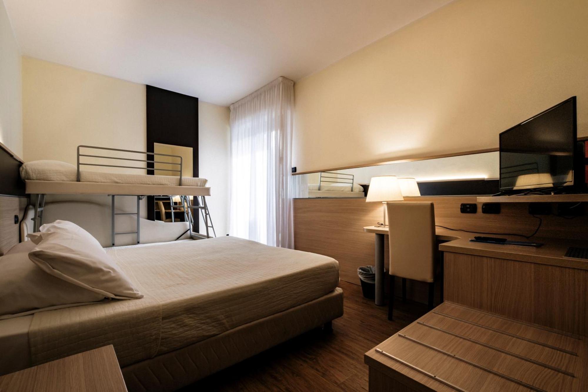 Augustus Centro Hotel