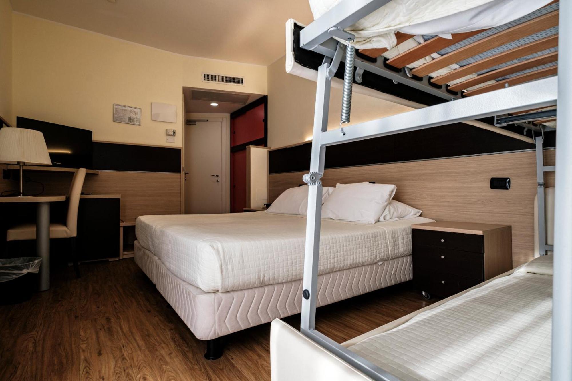 Hotel Augustus 4*