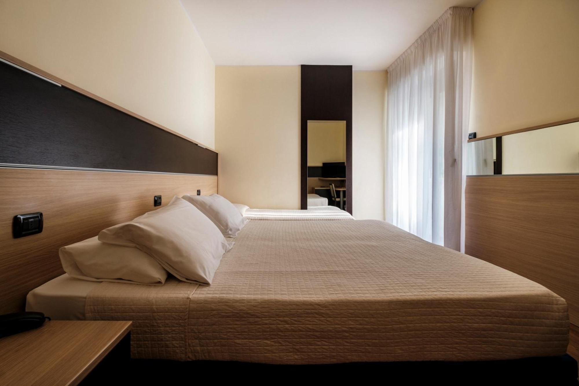 Hotel Augustus 4*