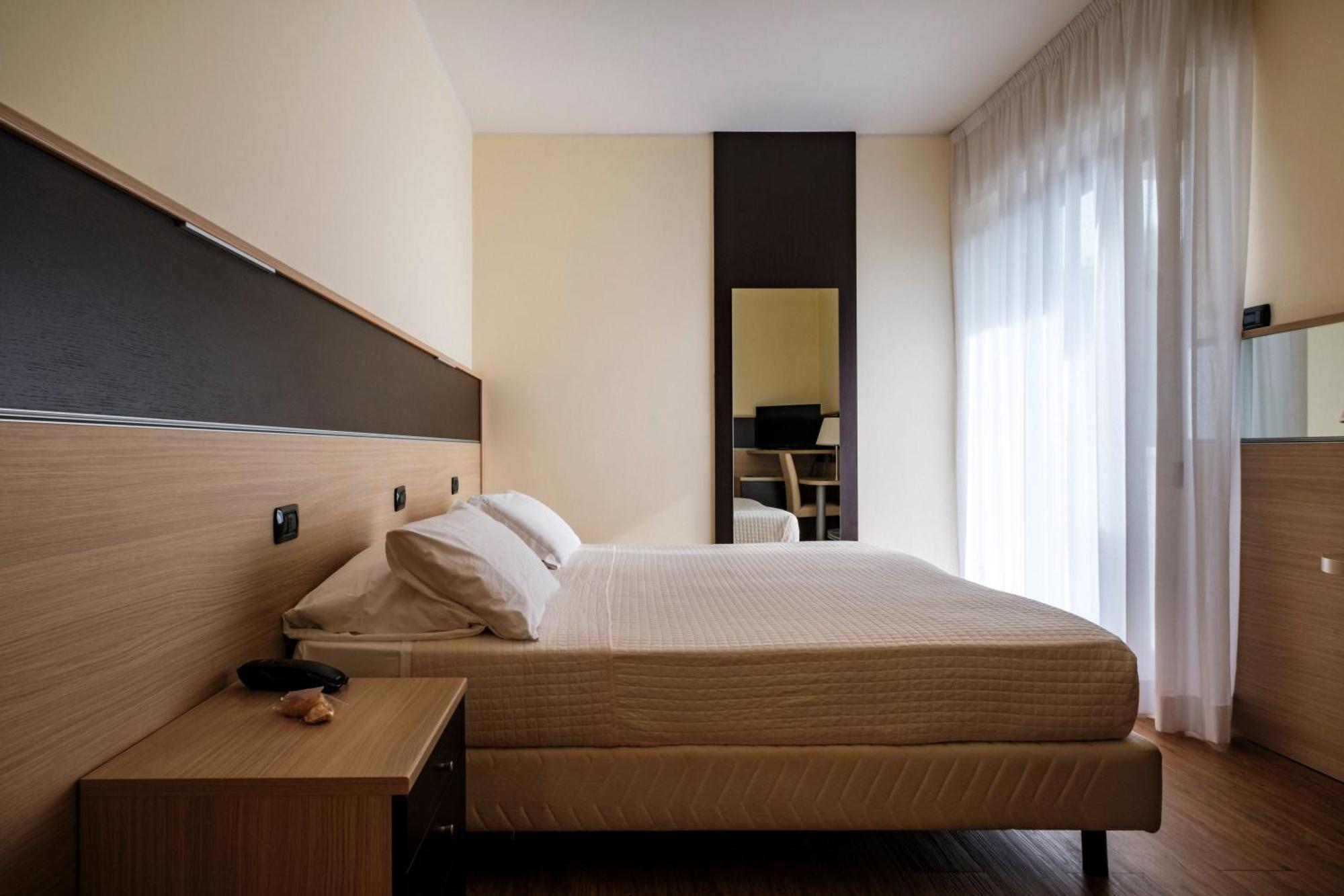 Hotel Augustus 4*