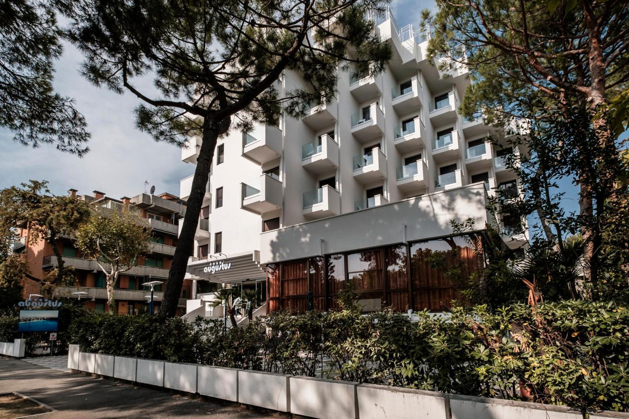 Hotel Augustus Centro Riccione