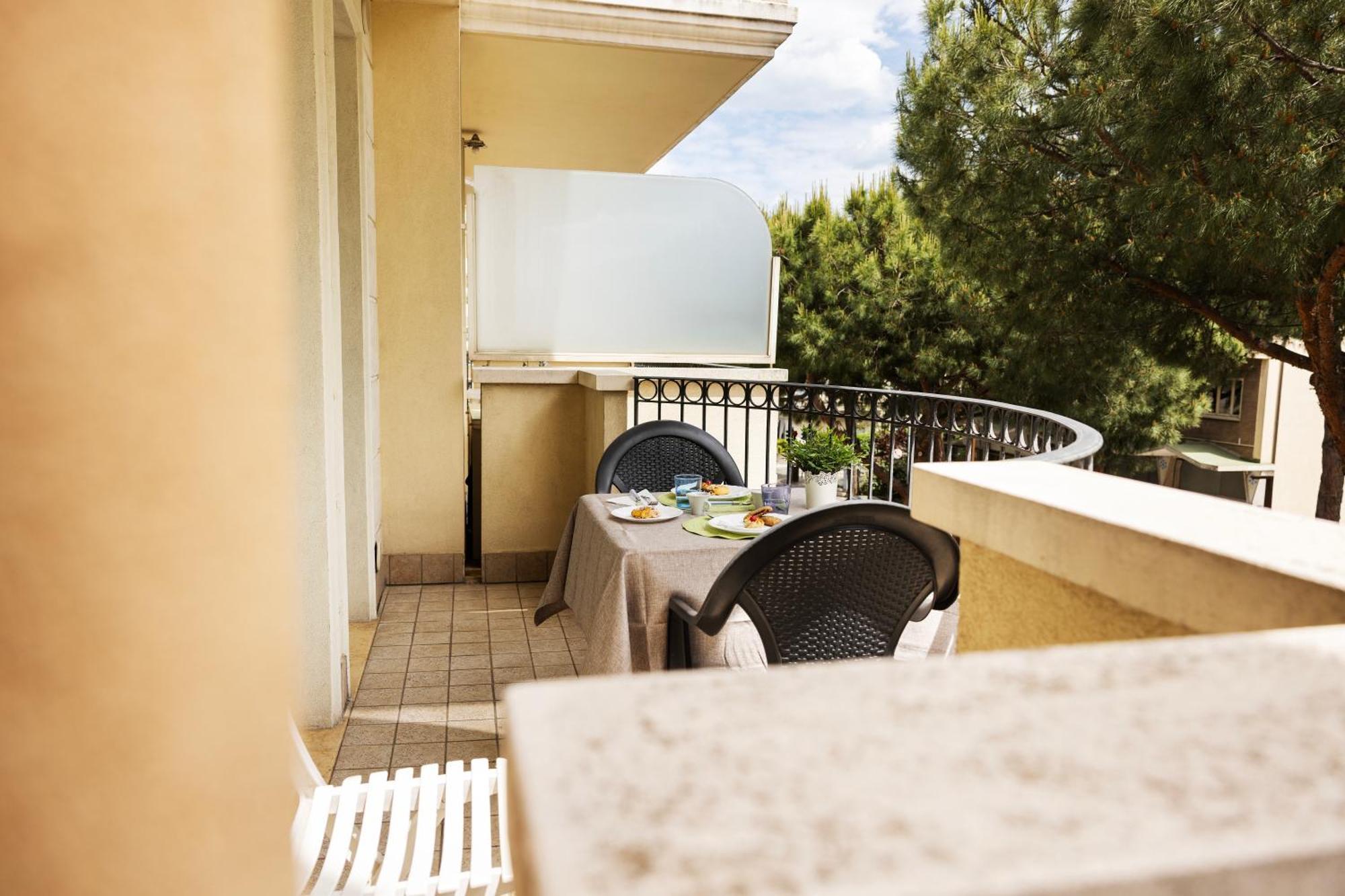 Greenmare Mare A 100 M, 2 Balconi E Parcheggio Gratuito Apartment Riccione