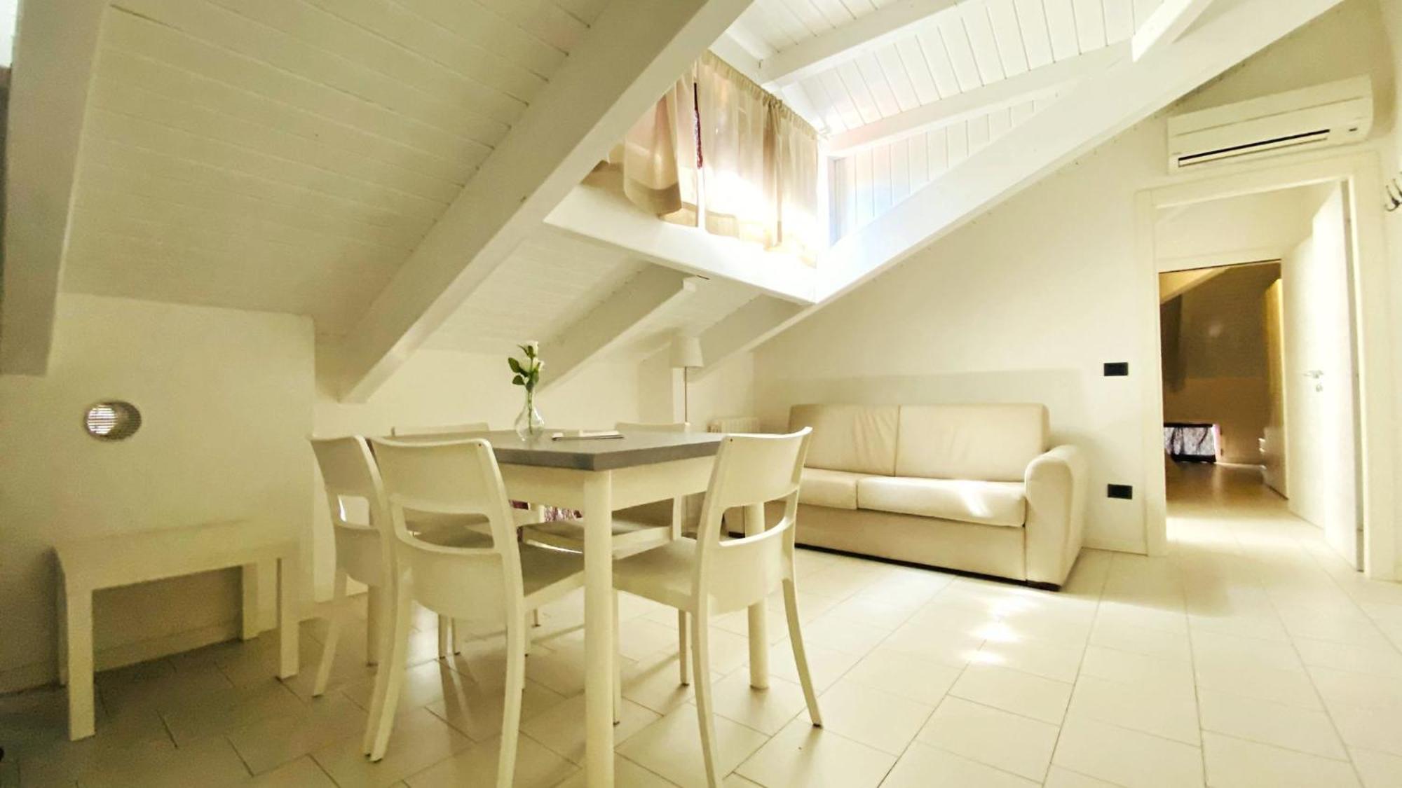 Aparthotel Altea 2*