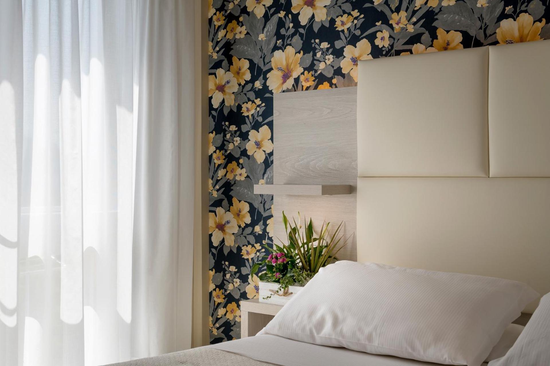 Hotel Corona 3*