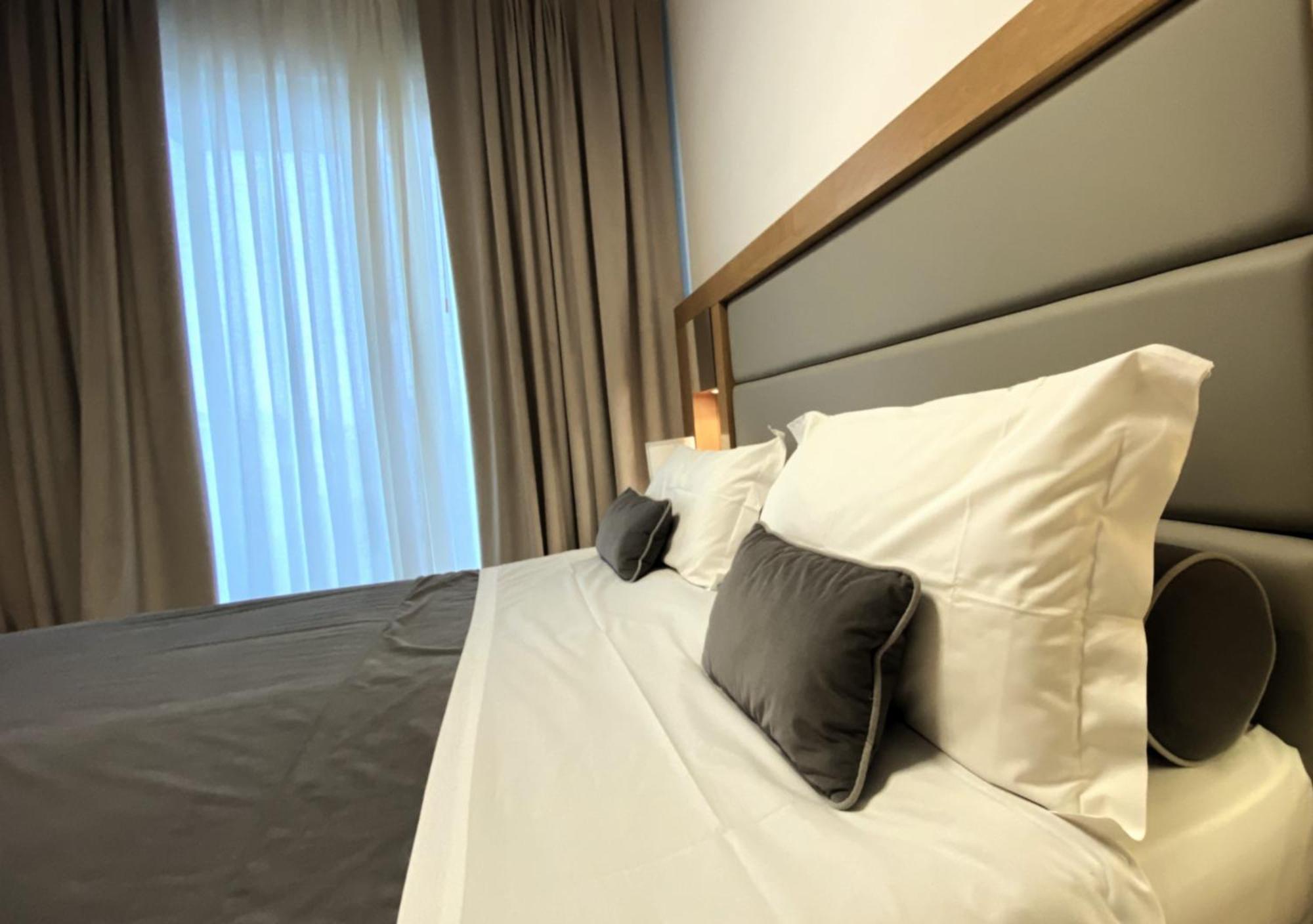 Abner's Hotel 4*