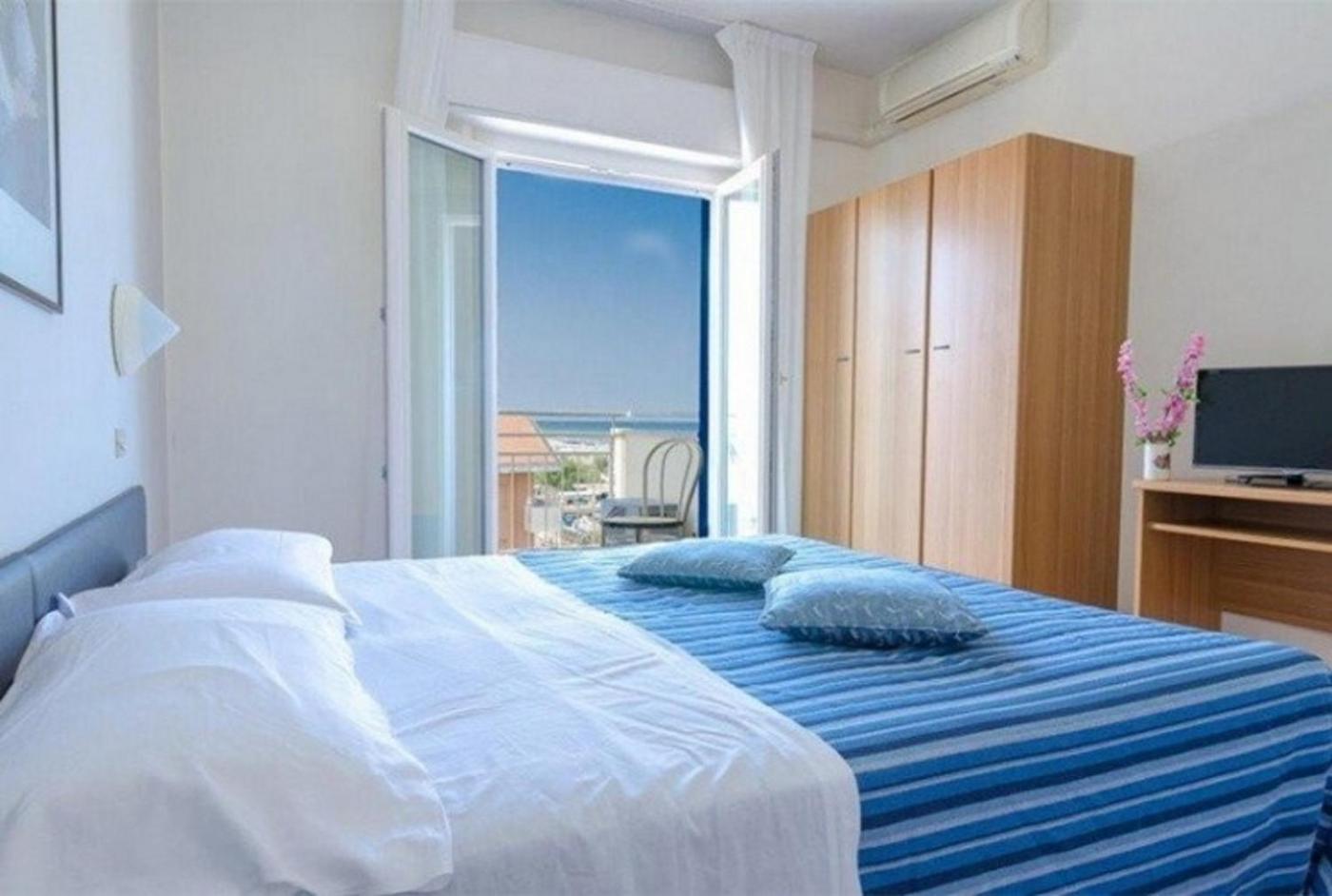 Angeles - Fronte Mare Hotel Riccione
