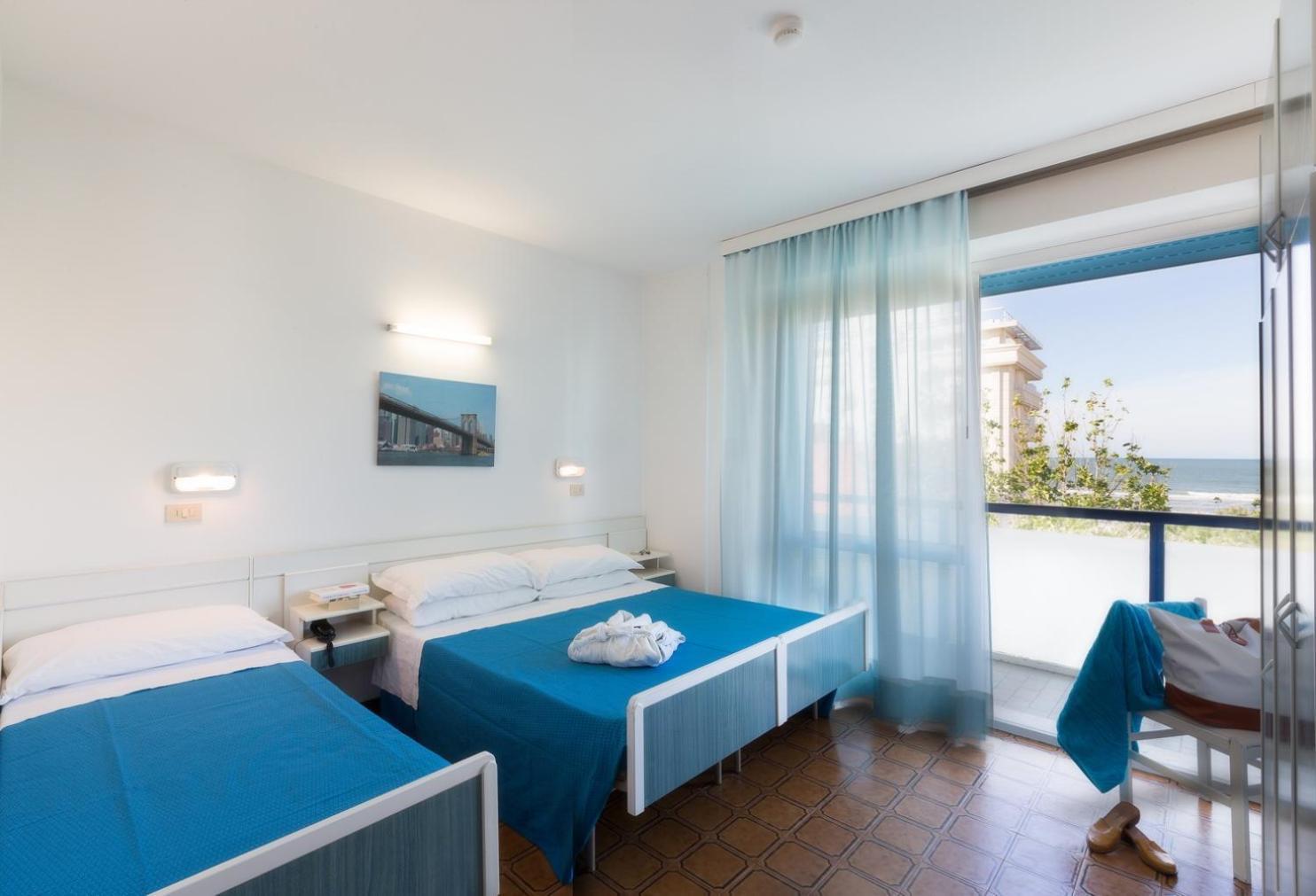 Taunus - Vista Mare Riccione