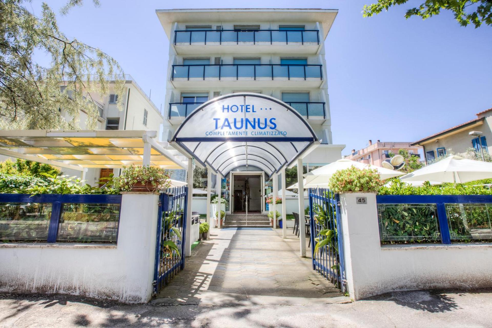 Hotel Taunus - Vista Mare Riccione