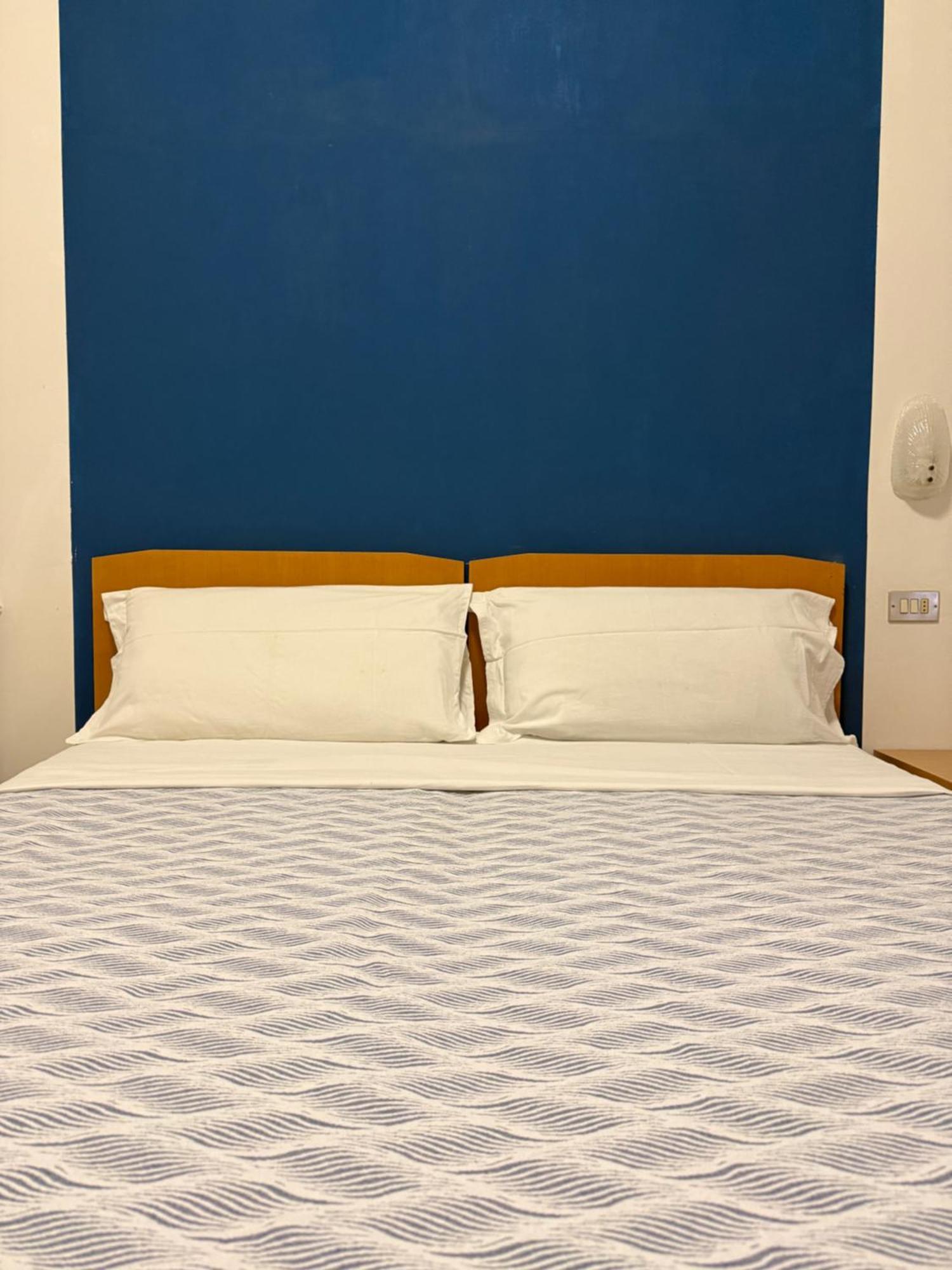 Nizza - Nuova Gestione 2* Riccione
