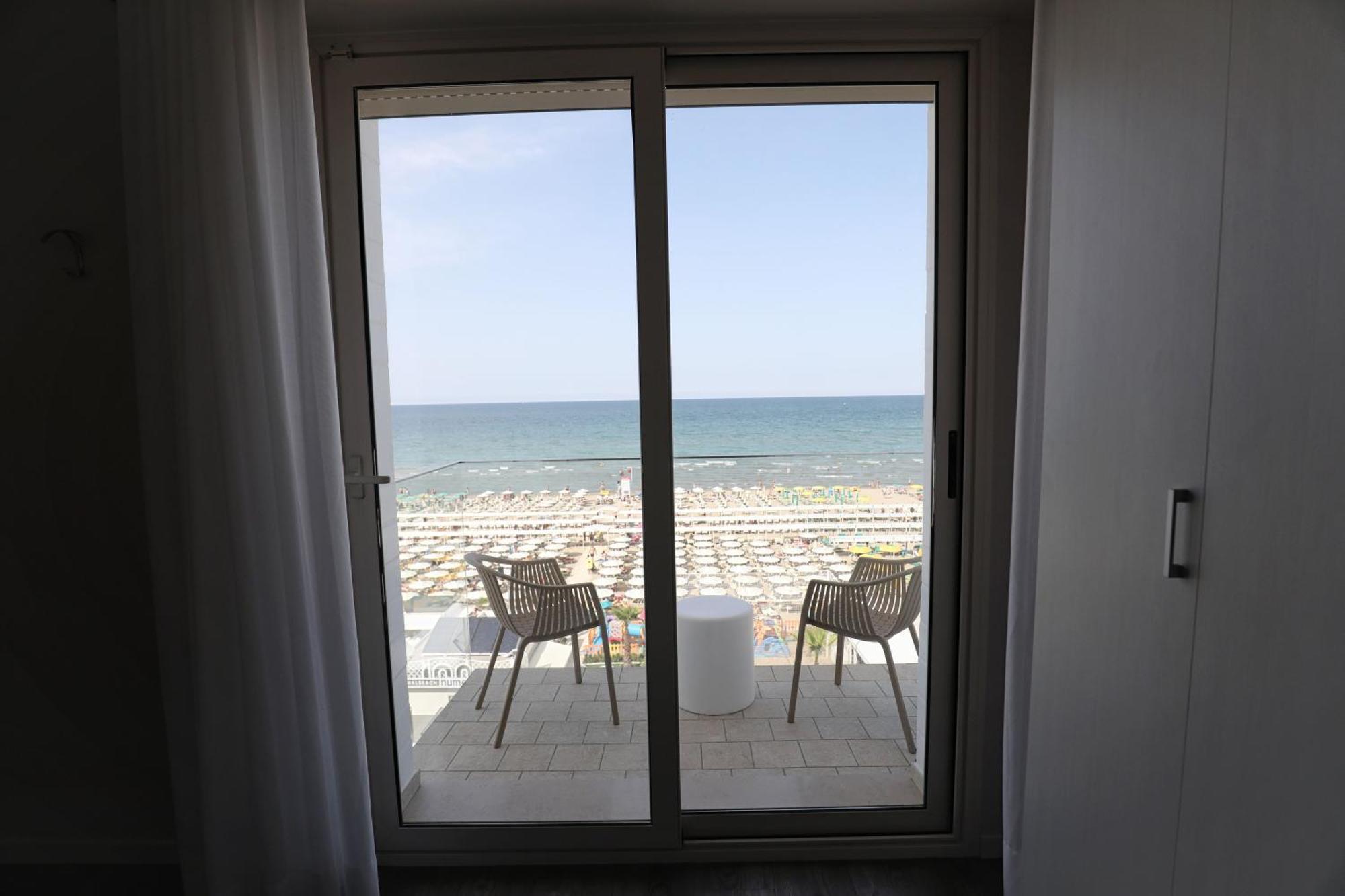 Hotel Daniel's Fronte Mare 3*