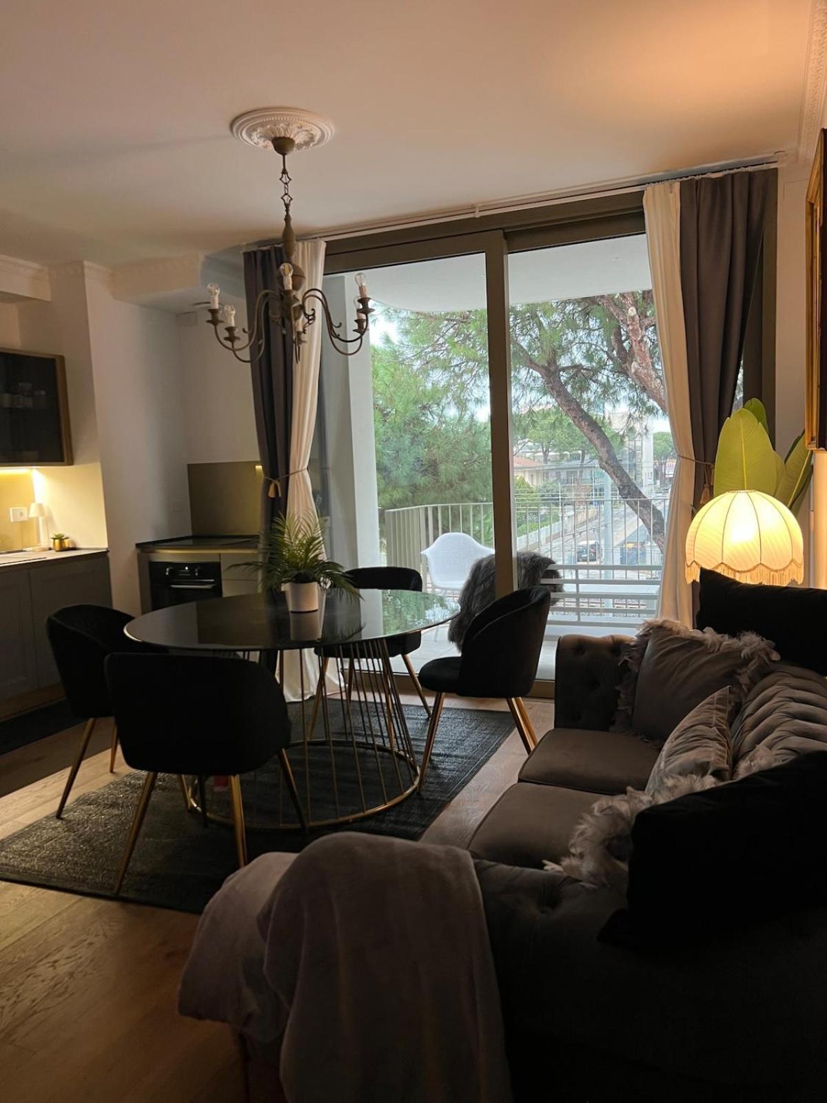 Appartamento Via Mille House - New Trilocale - Centro Riccione