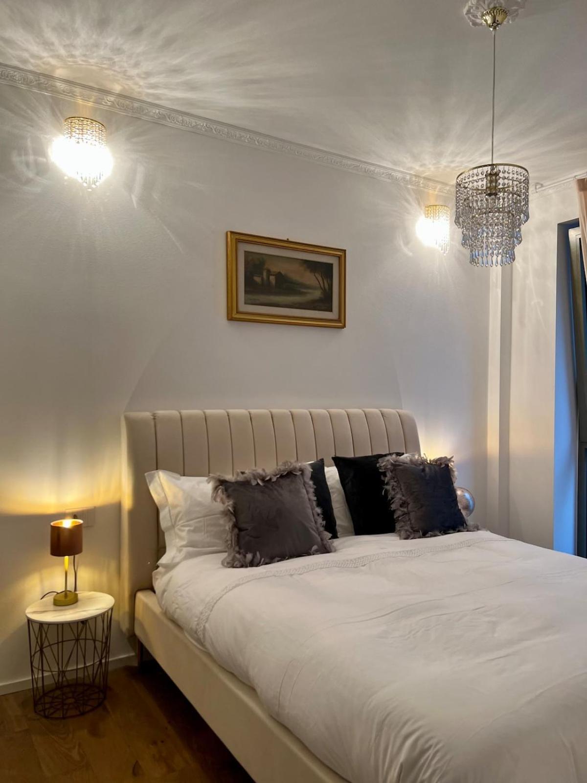Via Mille House - New Trilocale - Centro