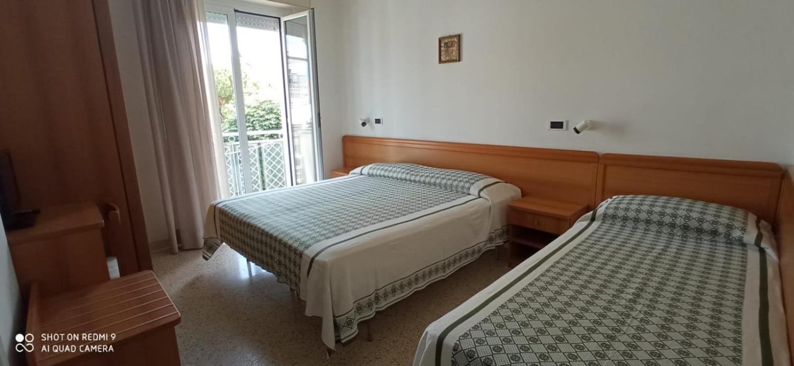 Hotel Rossella 2*