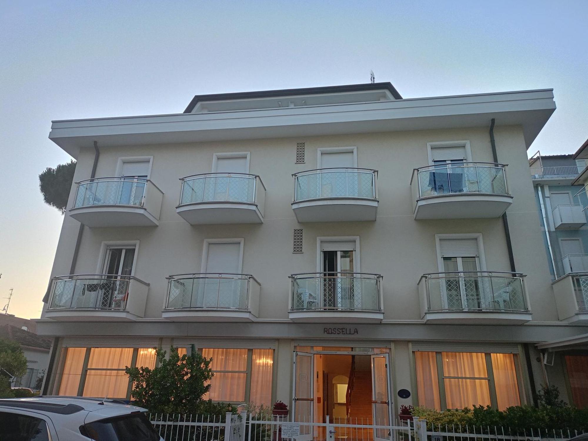 Rossella Hotel