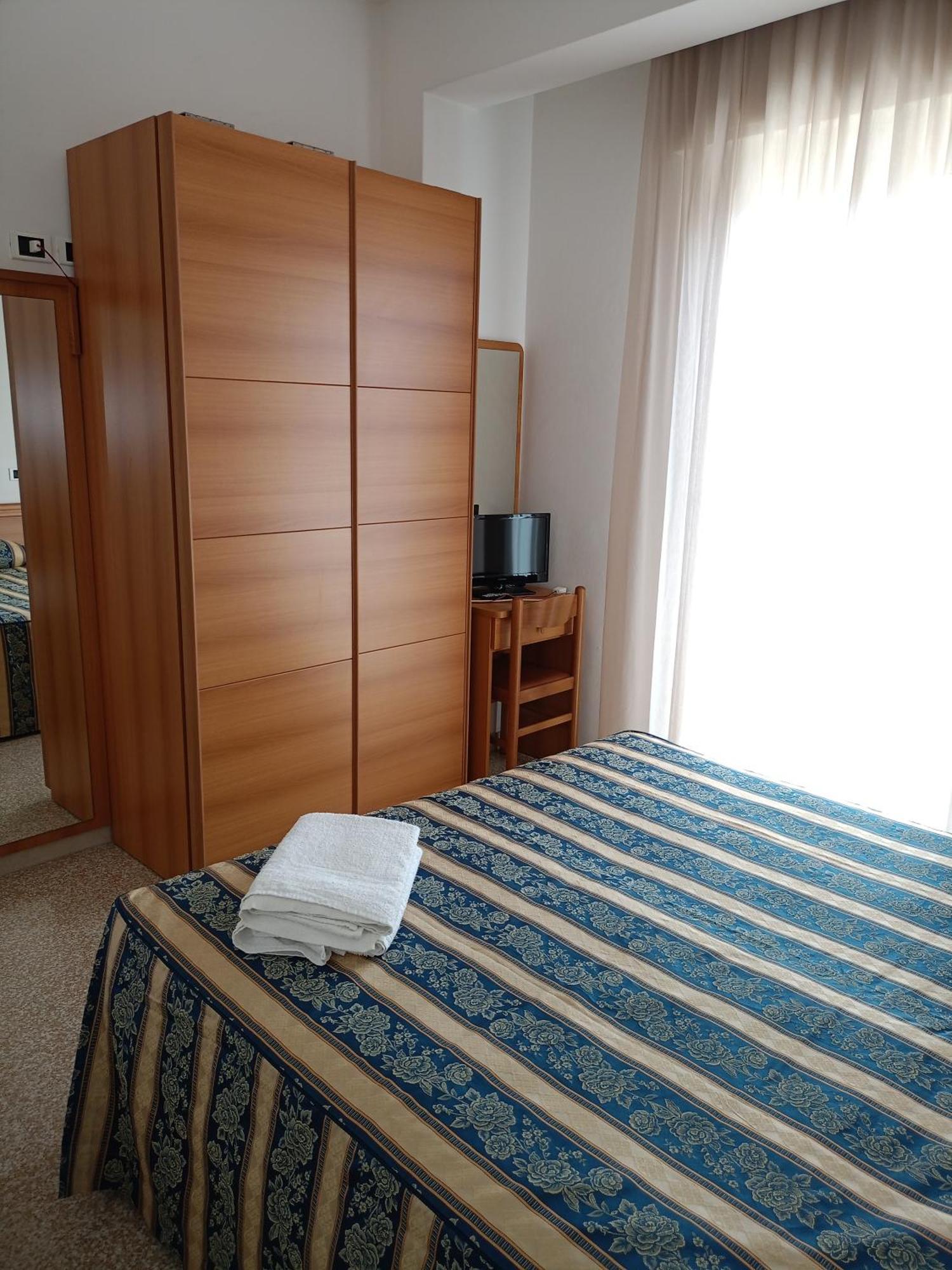 Hotel Rossella 2*