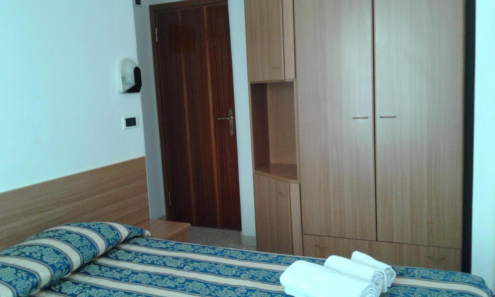 Hotel Rossella 2*
