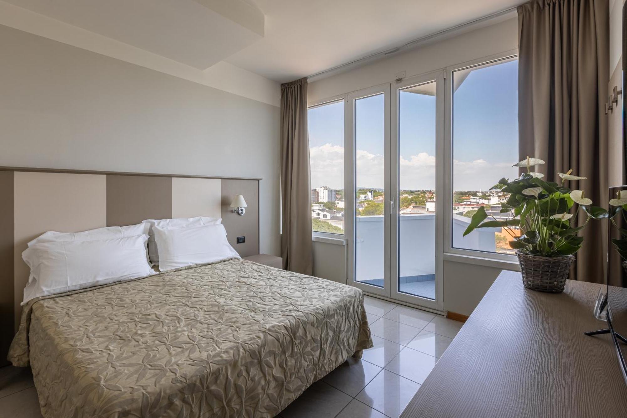 Cristallo Hotel 4*