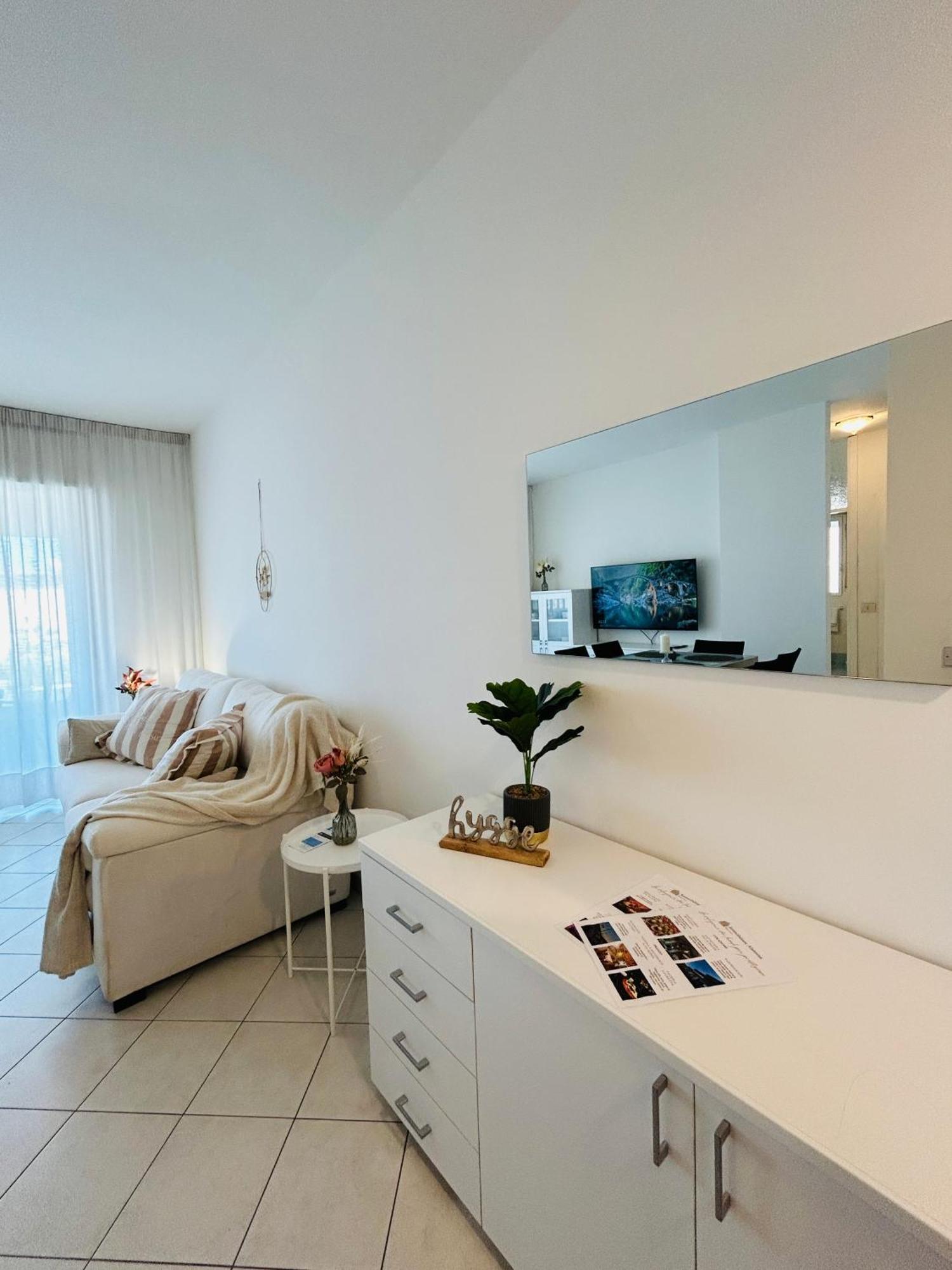 Vista Mare Flexrent - Abissinia * Riccione