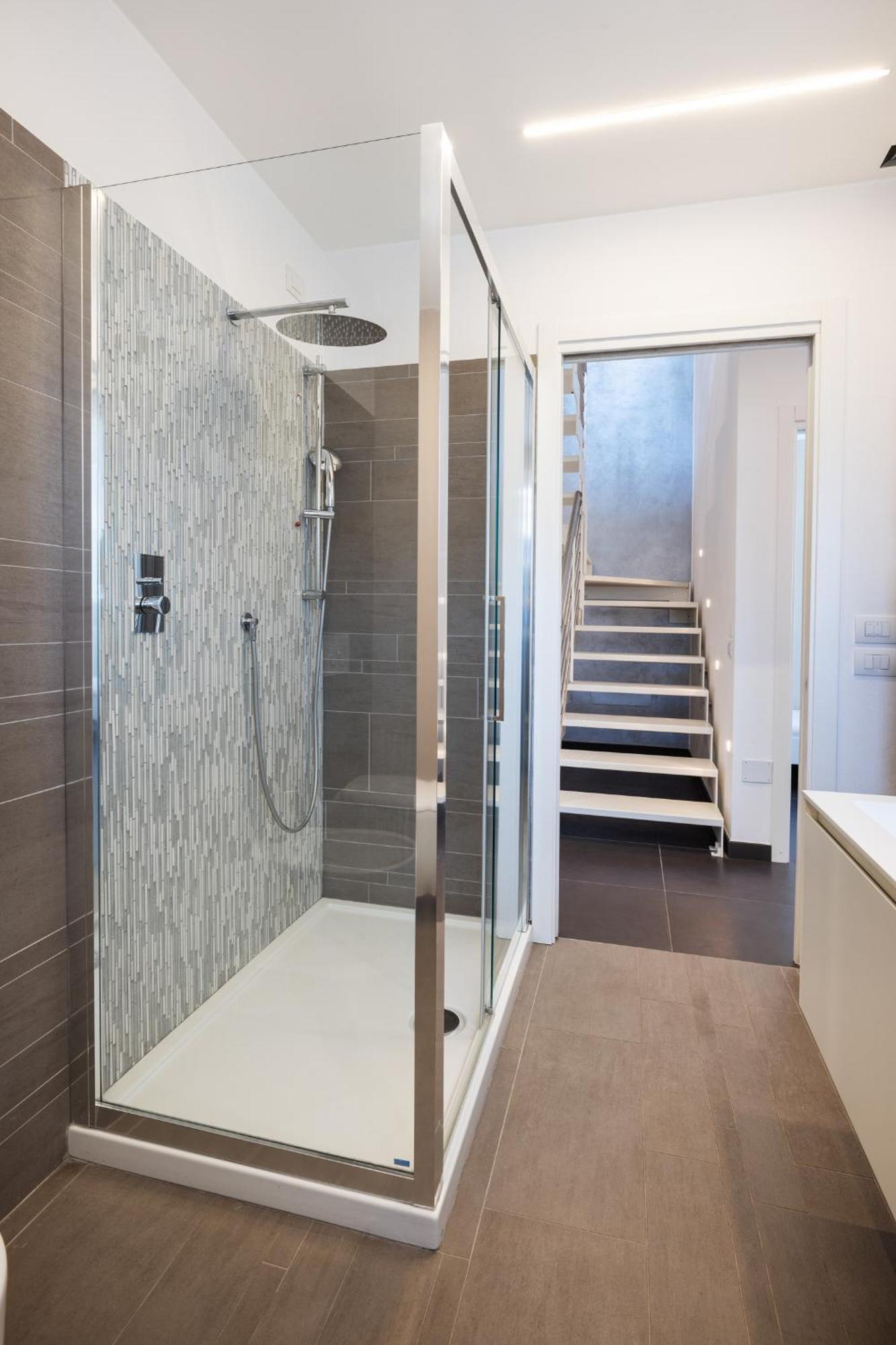 Penthouse18 - Jacuzzi On Master Bedroom Riccione