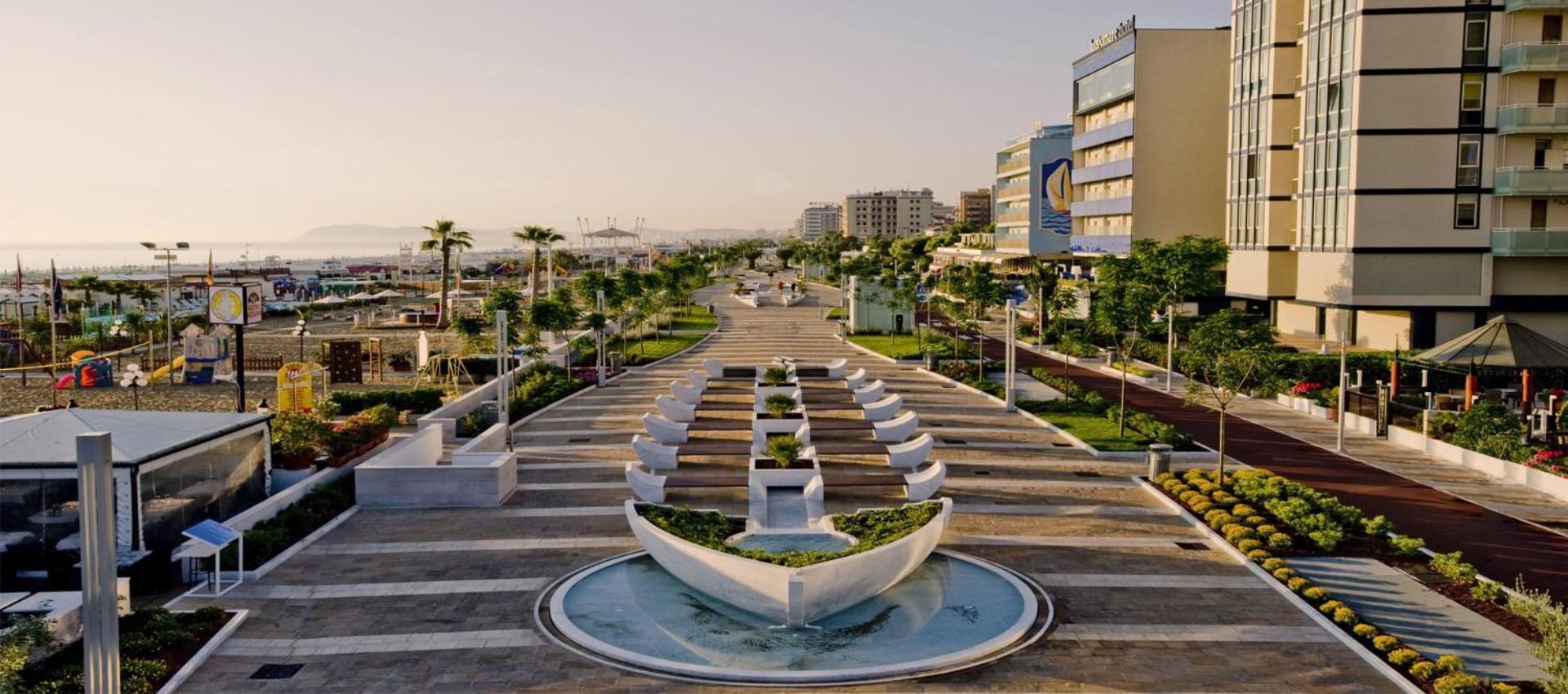 Union Park - Sul Mare Con Piscina Riccione