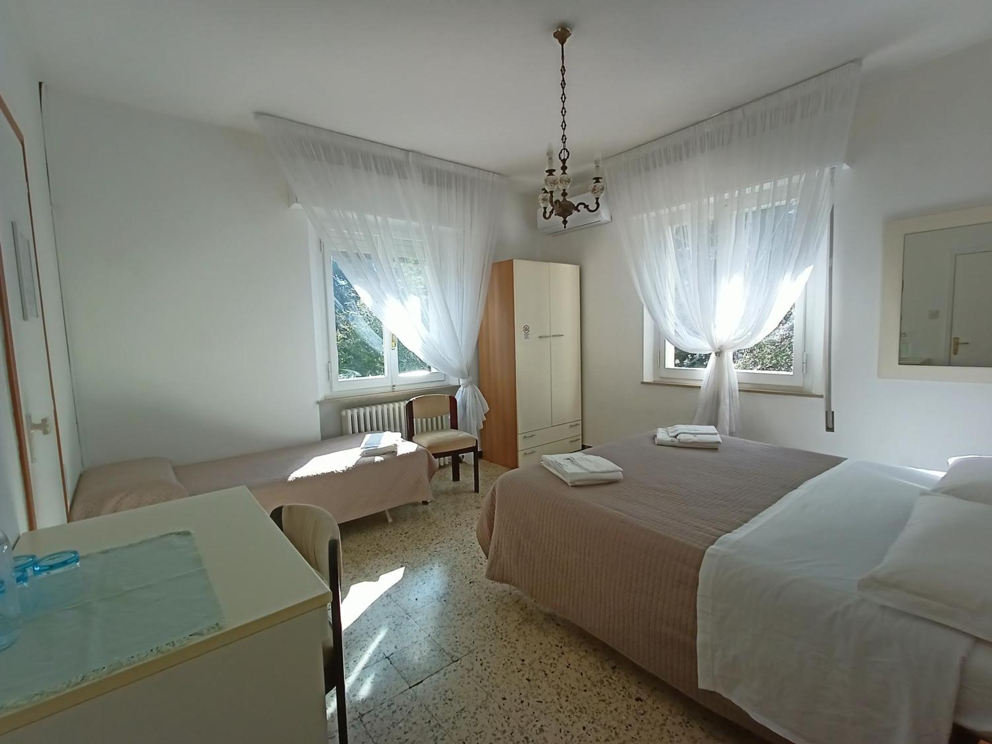 Beeliving Room&breakfast (adults Only)