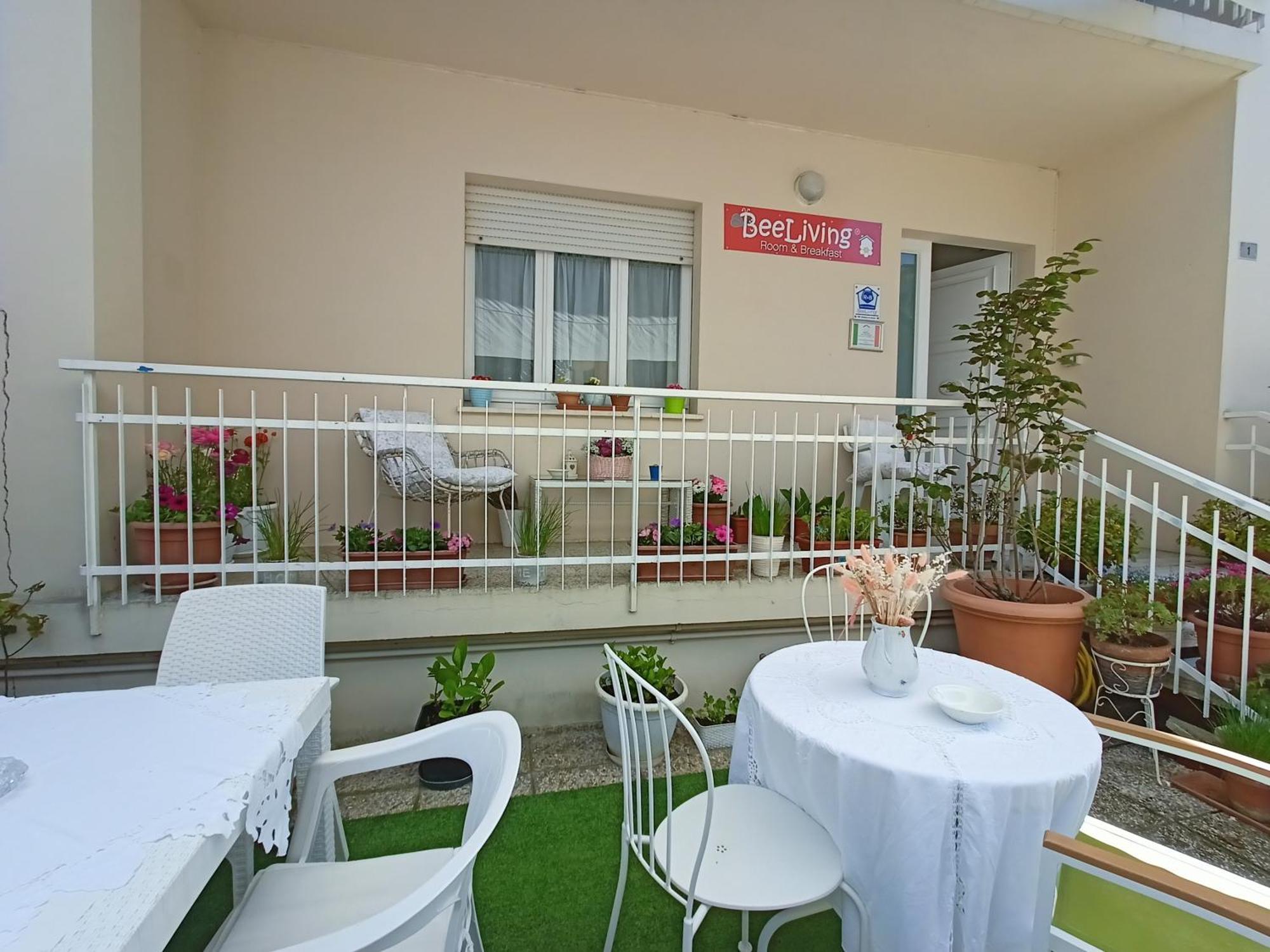 Beeliving Room&breakfast (adults Only) Bed & Breakfast *