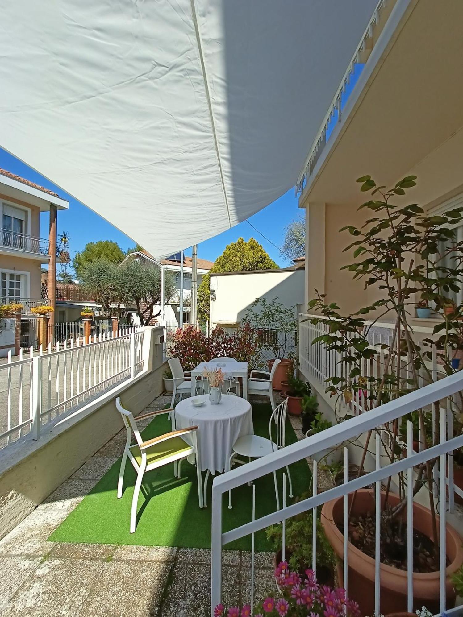 Bed & Breakfast Beeliving Room&breakfast (adults Only) *