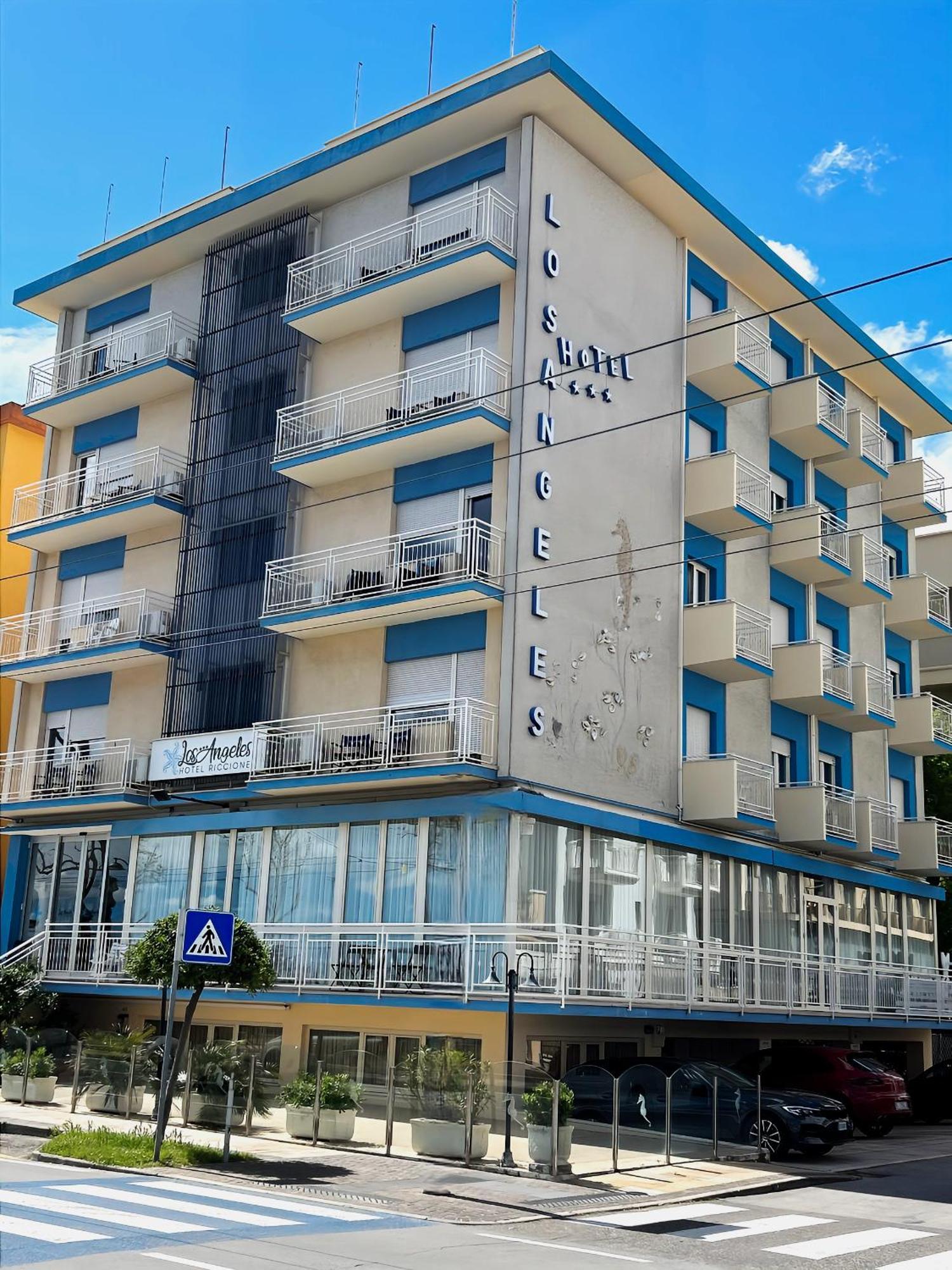 Angeles - Fronte Mare Hotel 3*