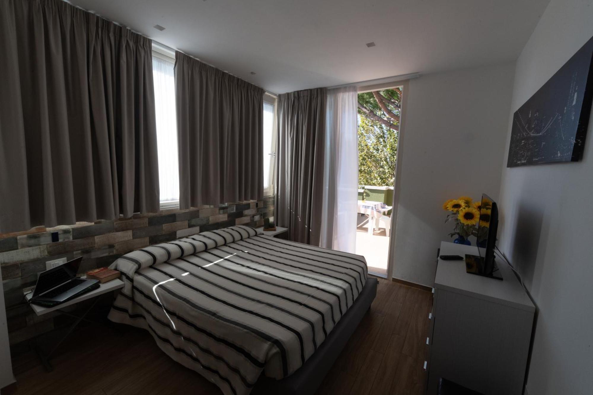 Etna - Nuova Gestione Romagnola Parcheggio 3* Riccione