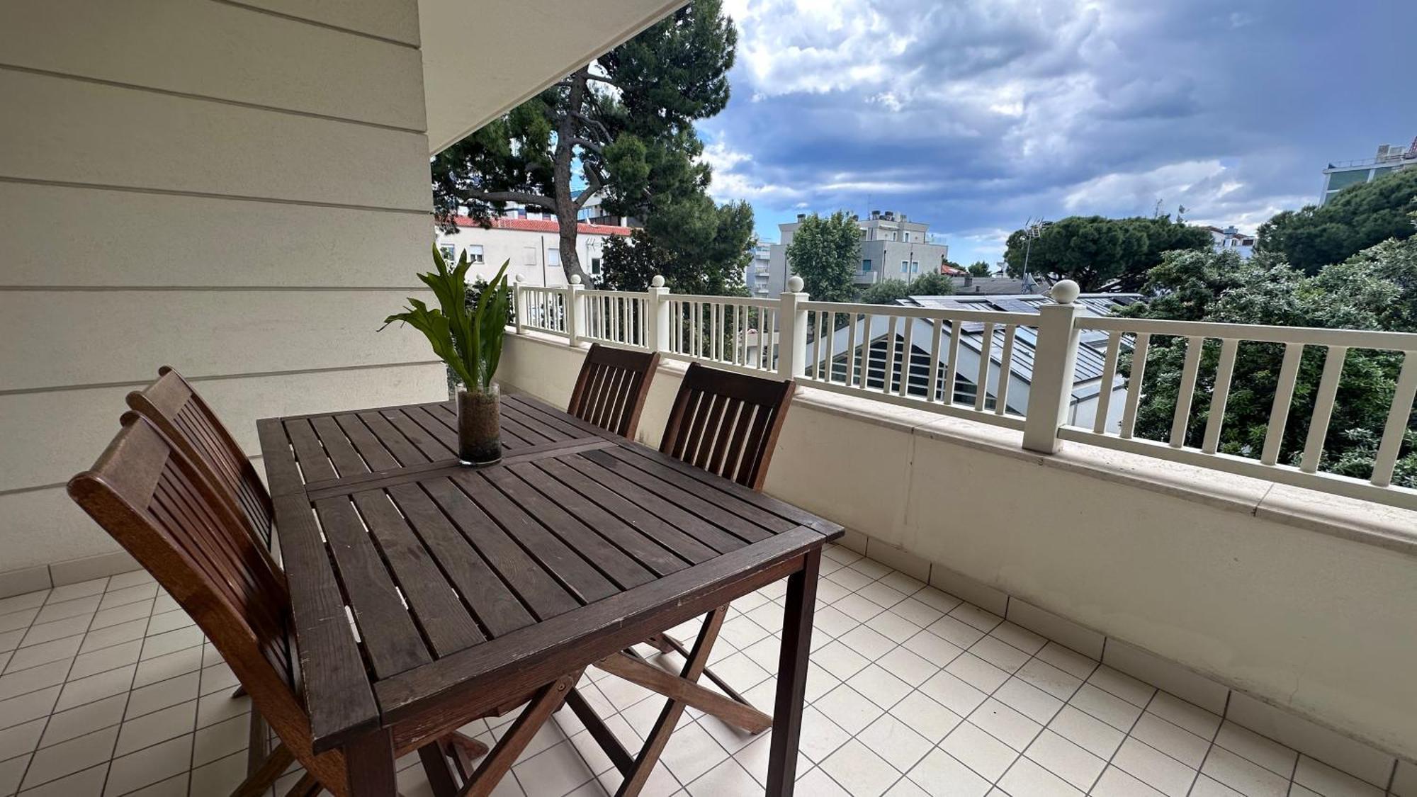 Lungomare Aparthotel