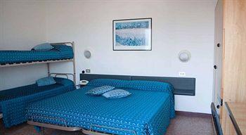 Angeles - Fronte Mare Hotel 3*