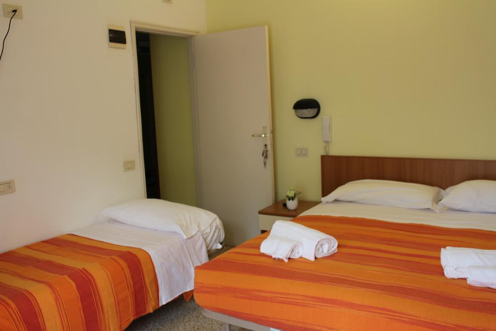Star Hotel *