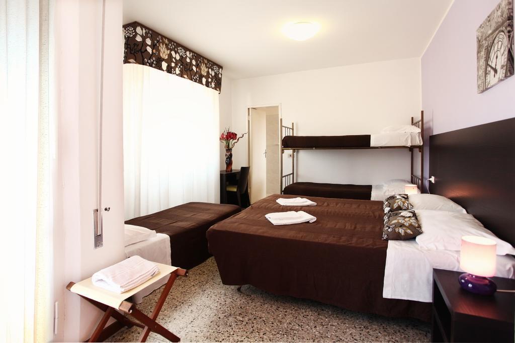Enjoy Hotel