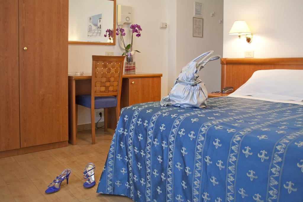 Hotel Mon Pays