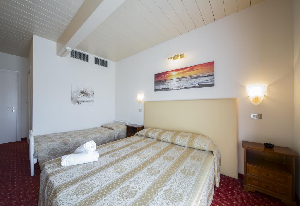 Hotel Alexander 3*
