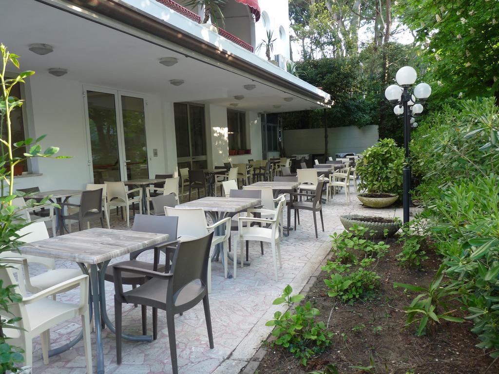 Hotel Pierre Riccione