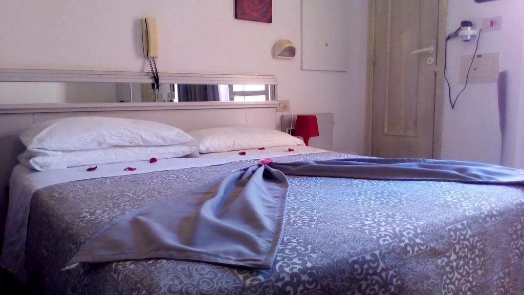 Hotel Santa Cecilia *