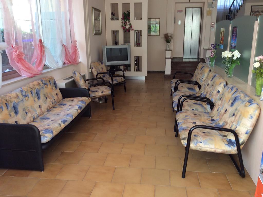 Hotel Pupa